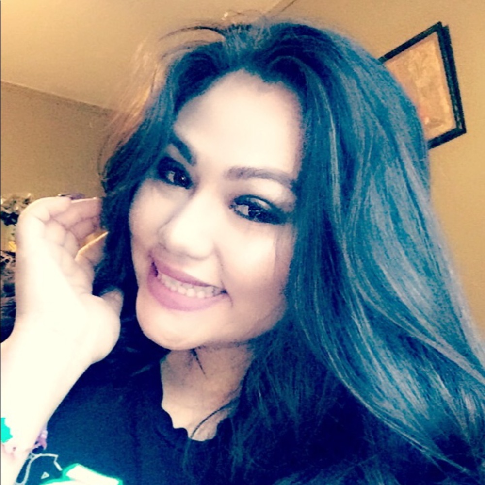 Meet your Posher, Lizbeth